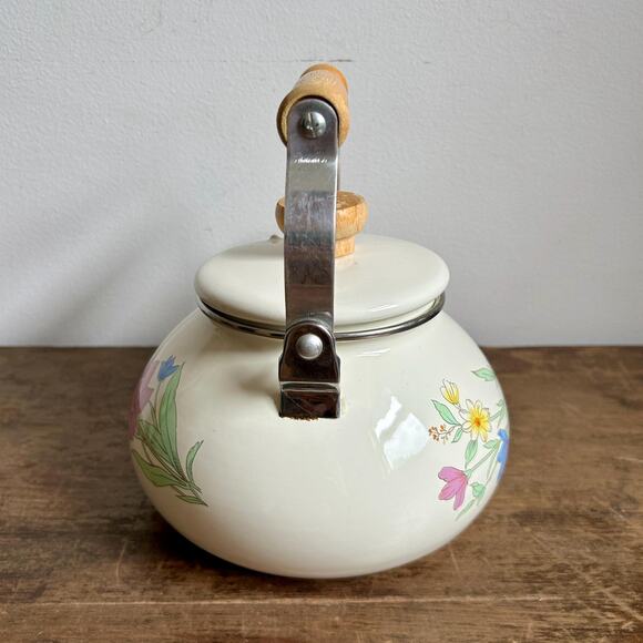 Vintage 80's Decorative Enamel Floral Teapot with Wooden Handle | Enamel Kettle - Picture 4 of 7